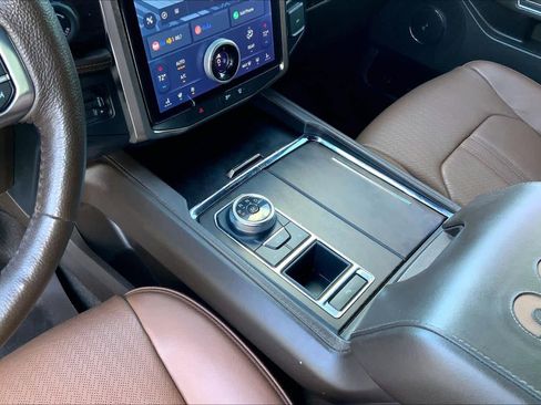 Used 2022 Ford Expedition King Ranch RWD image 16