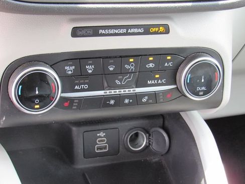 Used 2024 Ford Escape Active AWD/4WD image 28