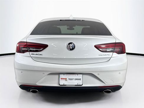 Used 2018 Buick Regal Essence w/ Driver Confidence Package #1 FWD image 13