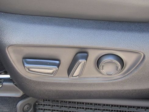 Used 2026 Toyota Sienna XSE AWD/4WD image 13