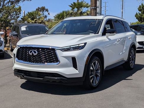 Used 2025 INFINITI QX60 Luxe w/ Lighting Package (N94) FWD image 7