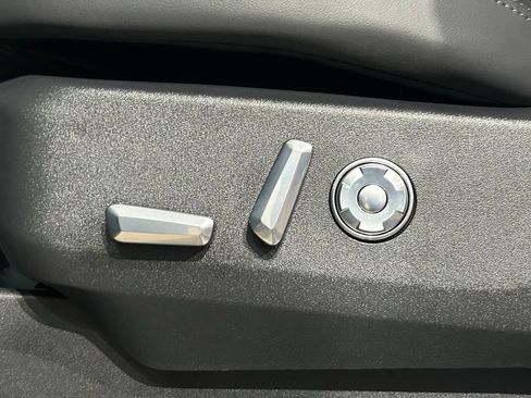 New 2026 Lincoln Navigator L Reserve AWD/4WD image 44