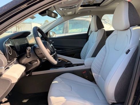 New 2026 Hyundai Elantra Limited image 21