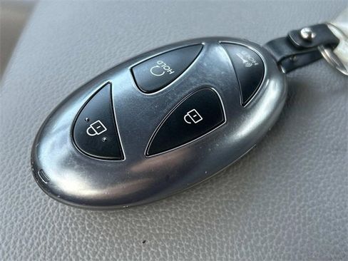 Certified 2025 Hyundai Elantra SEL image 37