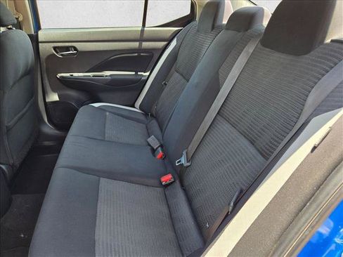 Used 2021 Nissan Versa SV FWD image 17