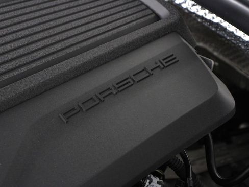 Certified 2026 Porsche Macan AWD/4WD image 27