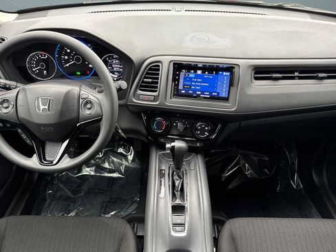 Used 2018 Honda HR-V LX image 26