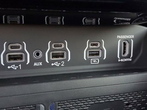 New 2026 RAM 1500 Laramie w/ Night Edition image 33