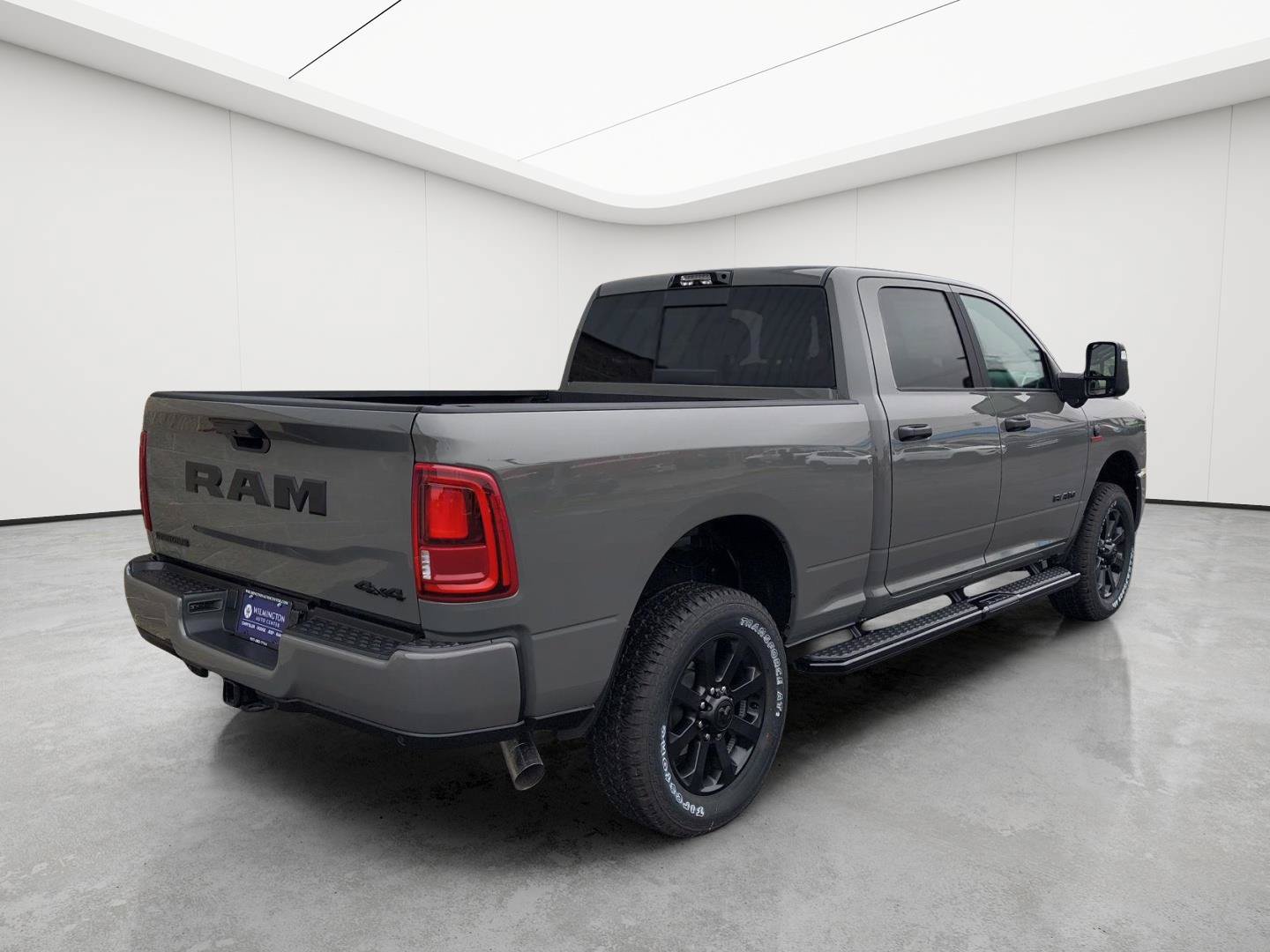 New 2027 RAM 3500 Big Horn AWD/4WD image 3