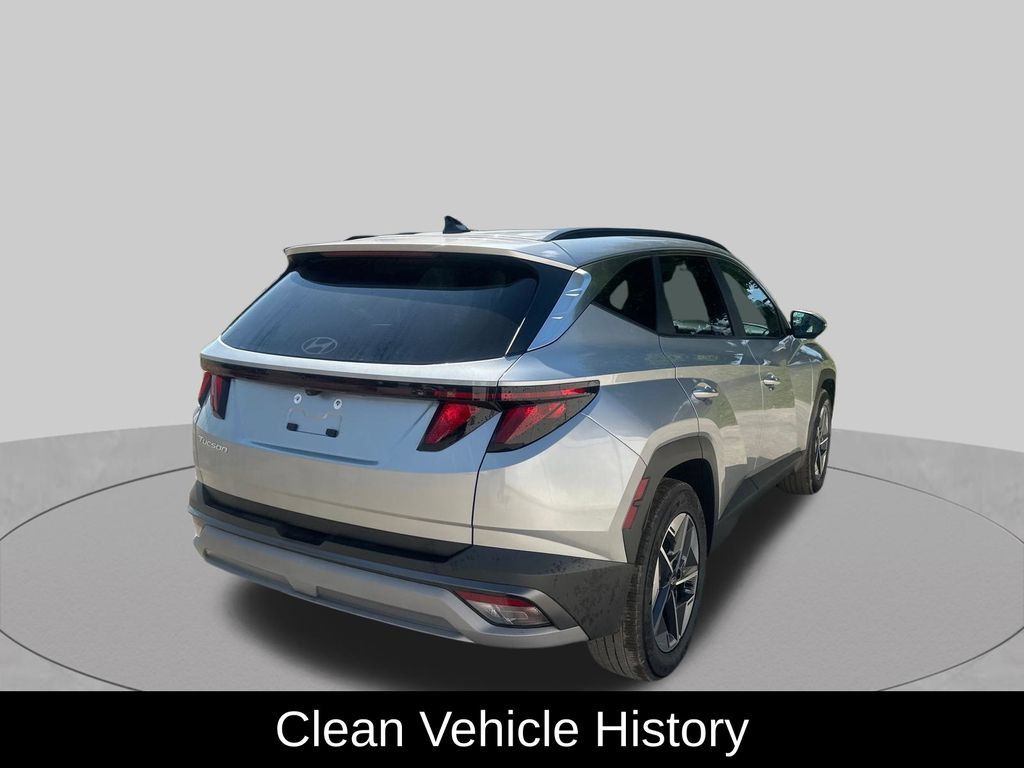 Used 2025 Hyundai Tucson SEL FWD image 3