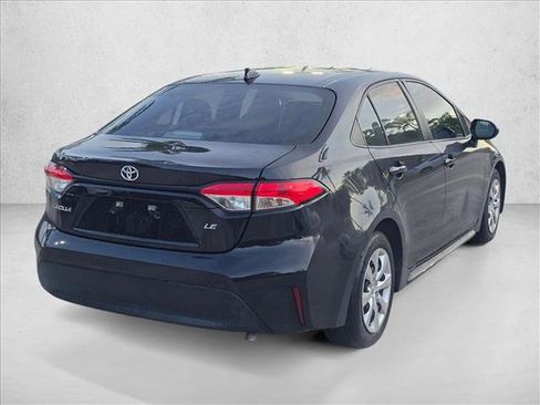 Used 2024 Toyota Corolla LE FWD image 5
