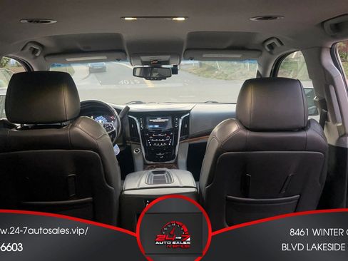 Used 2019 Cadillac Escalade ESV 2WD image 50