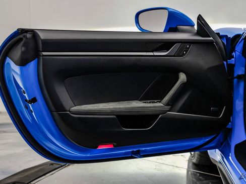 Used 2022 Porsche 911 GT3 image 87