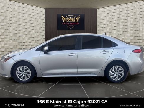Used 2021 Toyota Corolla LE image 7