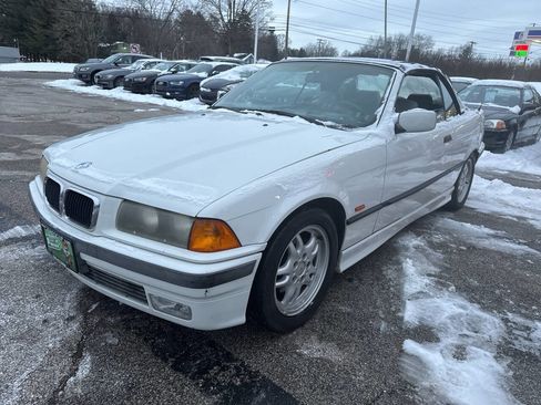 Used 1998 BMW 328i Convertible image 1