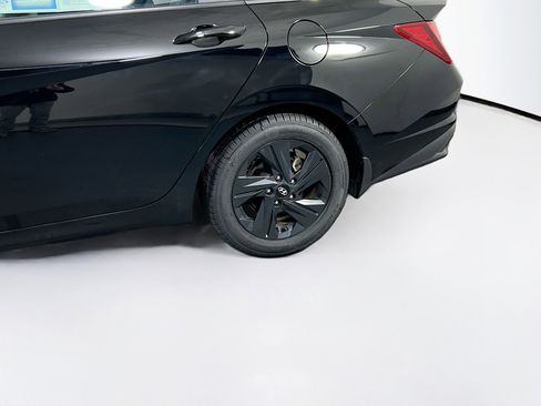 Used 2023 Hyundai Elantra SEL image 28