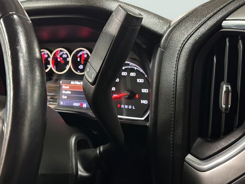 Used 2022 Chevrolet Silverado 1500 RST AWD/4WD image 16