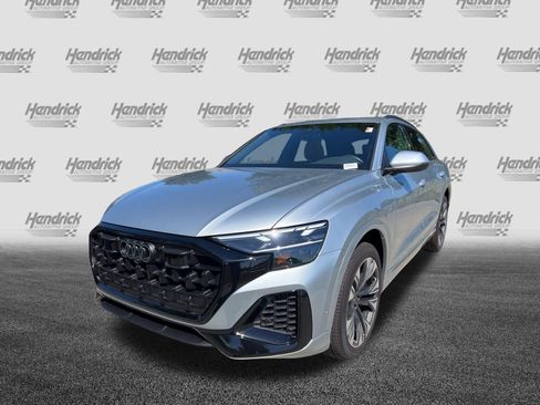 Used 2024 Audi Q8 Premium AWD/4WD image 6