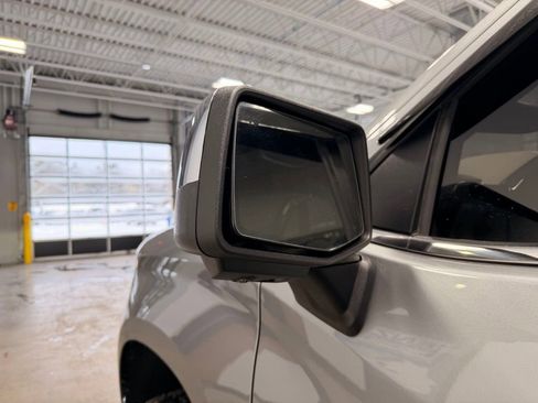 Used 2023 Chevrolet Silverado 1500 LTZ w/ LTZ Convenience Package II AWD/4WD image 20