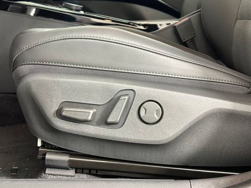 Used 2025 Kia Niro Wind w/ Wind Preserve Package FWD image 7