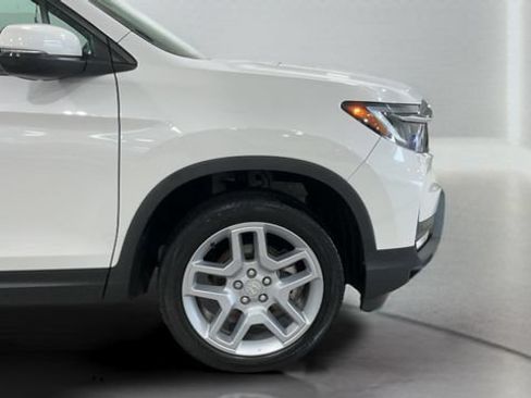 Used 2024 Honda Passport EX-L image 24