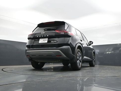 Used 2023 Nissan Rogue SV w/ SV Premium B Package AWD/4WD image 30