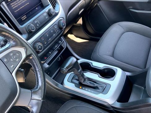 Used 2019 Chevrolet Colorado LT RWD image 16