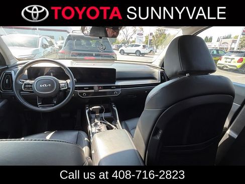 Used 2025 Kia Sorento S w/ Panoramic Sunroof Package FWD image 5