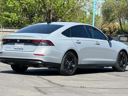 Used 2025 Honda Accord SE image 4
