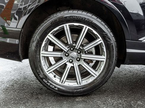 Used 2018 Audi Q7 3.0T Premium Plus w/ Premium Plus Package image 32