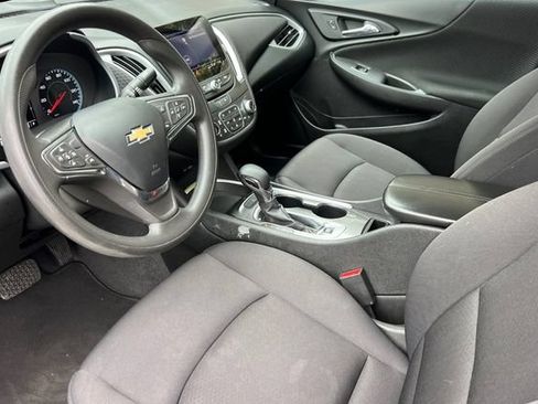 Used 2023 Chevrolet Malibu LT FWD image 12