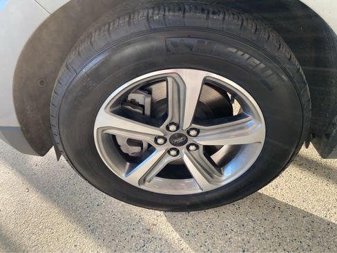 Used 2023 Ford Edge SEL w/ Convenience Package image 12