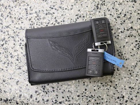 Used 2015 Chevrolet Corvette Z06 w/ 2LZ Preferred Equipment Group image 31