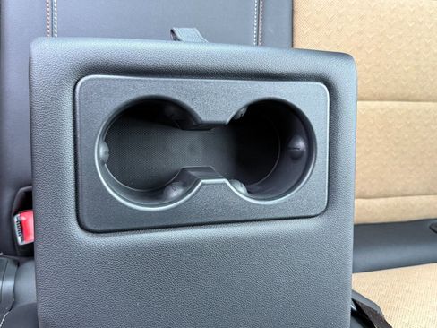 New 2025 Chevrolet Equinox ACTIV w/ Safety and Technology Package image 69