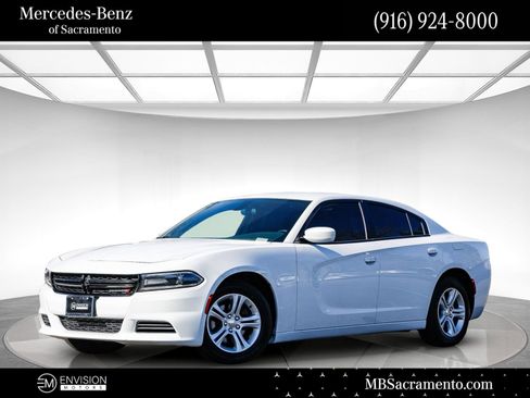 Used 2019 Dodge Charger SXT w/ Leather Interior Group image 1