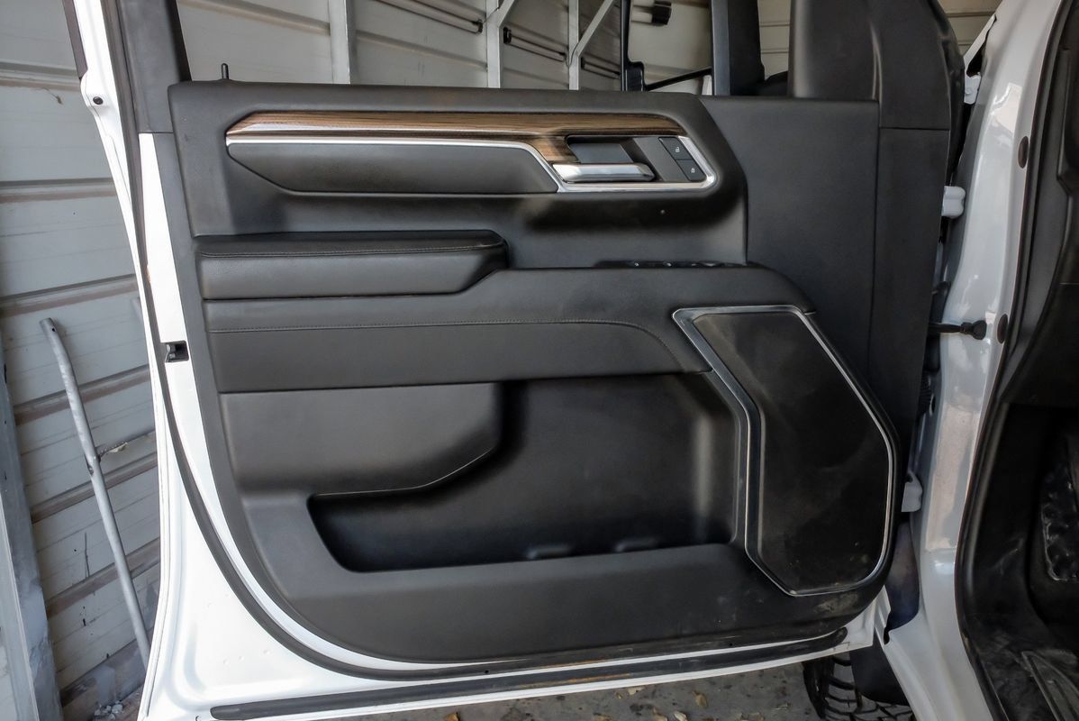 Used 2024 Chevrolet Silverado 3500 LT w/ Convenience Package AWD/4WD image 43