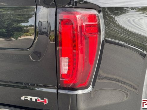 Used 2020 GMC Sierra 1500 AT4 w/ AT4 Premium Package AWD/4WD image 34