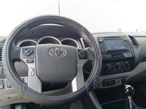 Used 2015 Toyota Tacoma PreRunner w/ Convenience Package RWD image 17