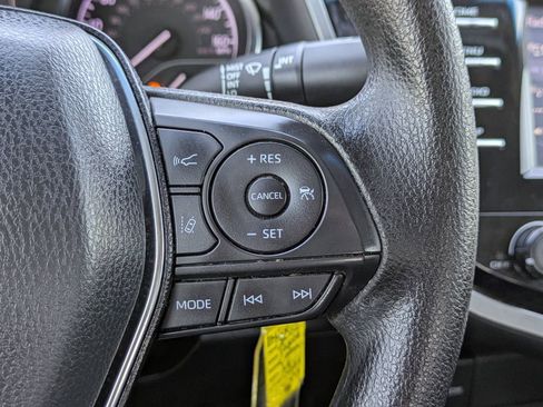 Used 2019 Toyota Camry LE image 26