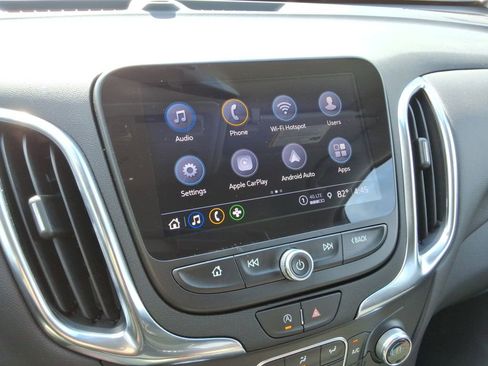 Used 2024 Chevrolet Equinox LT FWD image 30