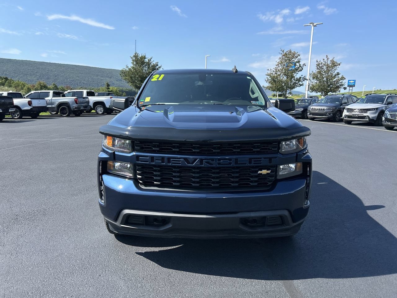 Used 2021 Chevrolet Silverado 1500 Custom AWD/4WD image 2