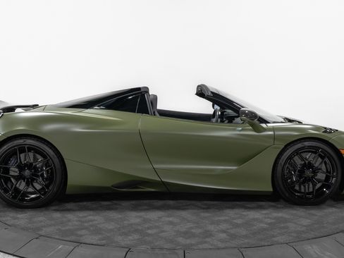 Used 2026 McLaren 750S Spider RWD image 11