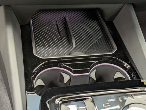 New 2026 BMW 530i RWD image 24