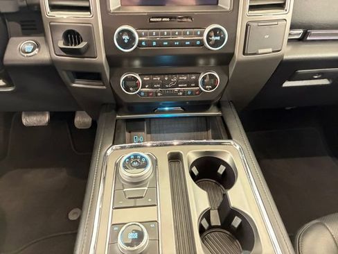 Used 2021 Ford Expedition XLT AWD/4WD image 21