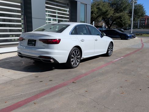 Used 2023 Audi A4 2.0T Premium w/ Convenience Package image 10