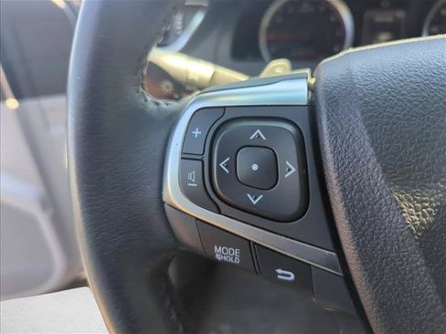Used 2017 Toyota Camry SE FWD image 12