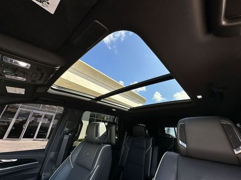 Certified 2024 Cadillac Escalade Sport w/ Touring Package image 30