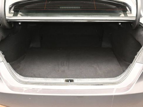 Used 2020 Toyota Camry SE FWD image 9