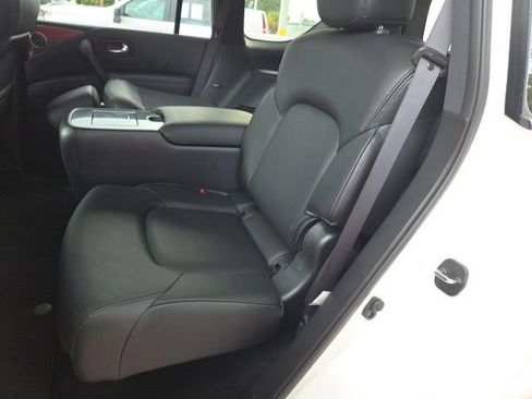 Used 2024 Nissan Armada SL w/ Midnight Edition Package RWD image 14