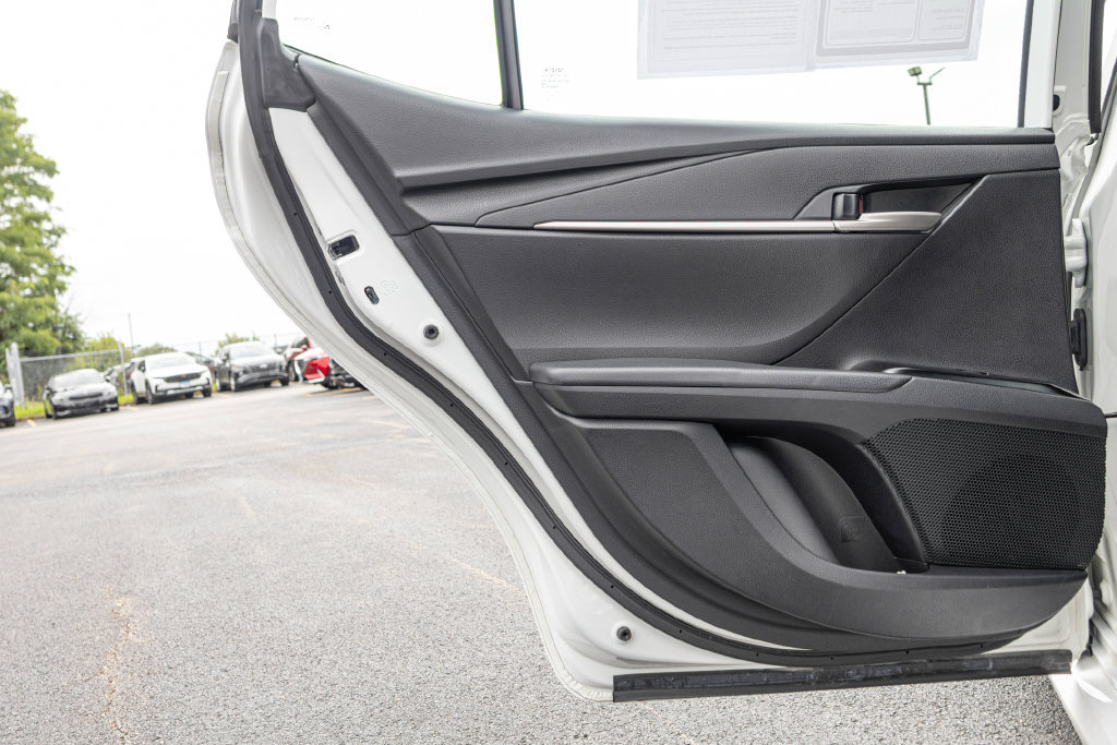 Used 2025 Toyota Camry LE FWD image 28